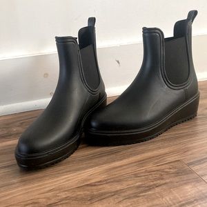 Rain boots